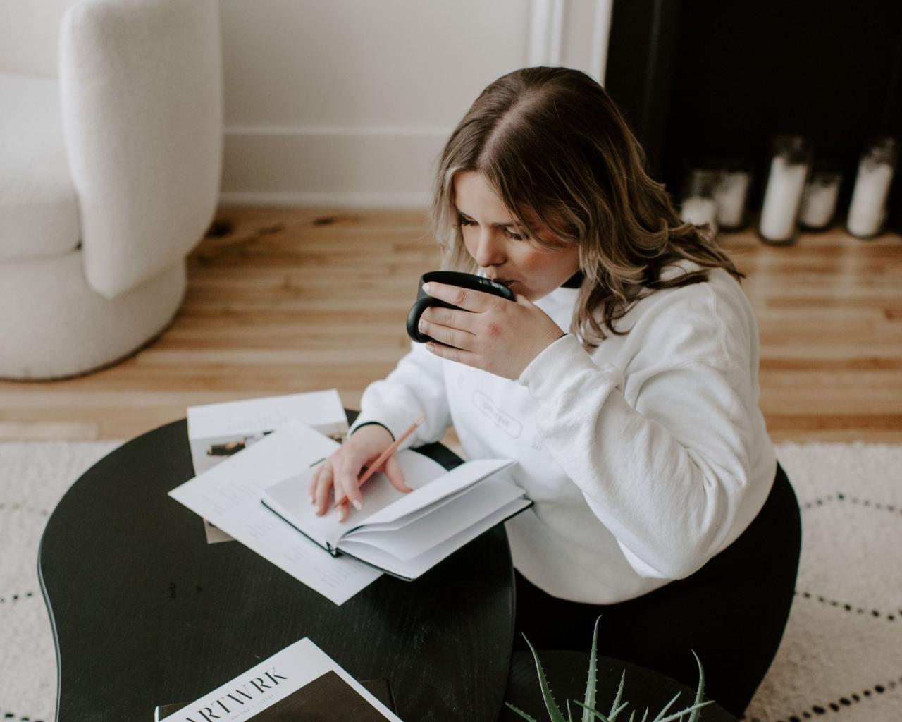 Factors That Influence Consumer Purchasing Decisions Influencing Purchase Decisions With Lifestyle Imagery