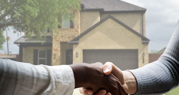 Selling Lifestyle Products on Global Marketplaces Made Easy Selling Lifestyle Products on Global Marketplaces Made Easy